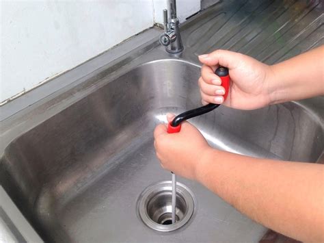 The mesopotamians introduced the world to clay sewer pipes around 4000 bce, with the earliest examples found in the temple of bel at nippur and at eshnunna, used to remove wastewater from sites, and capture rainwater, in wells. Kitchen Sink Clogged Water Rising | Wow Blog