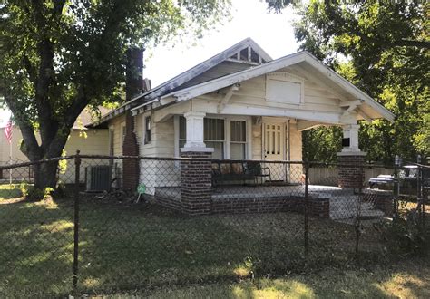 Outsiders House Tiny Tulsa Museum Draws Big Names