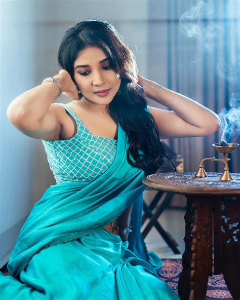 sakshi agarwal in cyan saree photos south indian actress