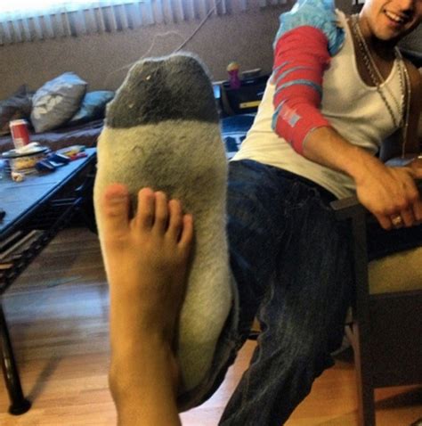 Freakishly Big Feet On Tumblr