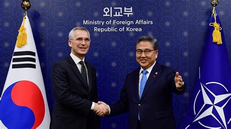 الأمين العام لحلف الناتو يدعو كوريا الجنوبية لتكثيف مساعداتها العسكرية لأوكرانيا