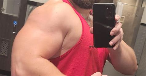 is my rear delt lagging this is after a chest and tricep day album on imgur