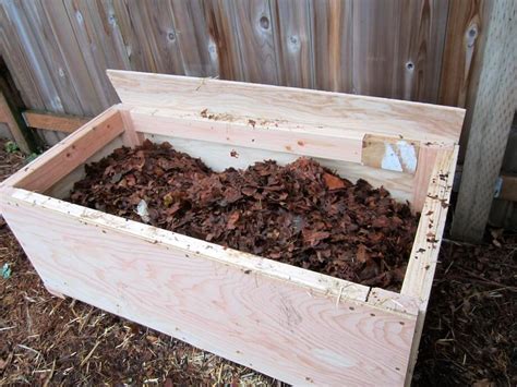 How To Build A Worm Composter Insteading