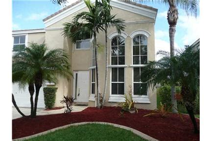 This house has 4 bedrooms, 4 bathrooms and is 2,700 sqft. SPECTACULAR 4/2.5 WEST MIRAMAR HOME in Miramar, FL ...