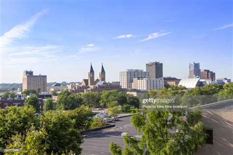 Akron Ohio Skyline High Res Stock Photo Getty Images