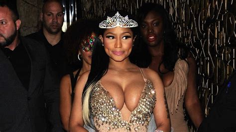 Nicki Minaj Cleavage Photos Yolocelebs Hot Sex Picture