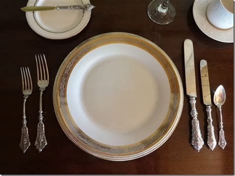 How To Set Your Table The Victorian Way
