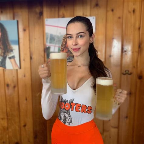 Drink Em If You Got Em And Be Hooters Of Spring Hill