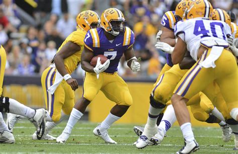 Each football team has 11 players and among these players, 1 is a goalkeeper. 10 must-watch college football players for 2016