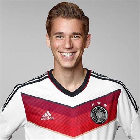 In dänemark wurde er mehrmals zum fußballer des jahres gewählt. Erik Durm: 5 Geheimnisse über den süßen Fußballer ...