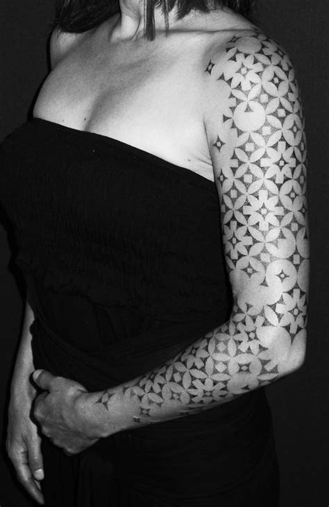 Does Alexandra Daddario Have Tattoos Tatto Design