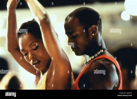 Angela Bassett And Taye Diggs Film How Stella Got Her Groove Back 1998 Characters Stella Payne