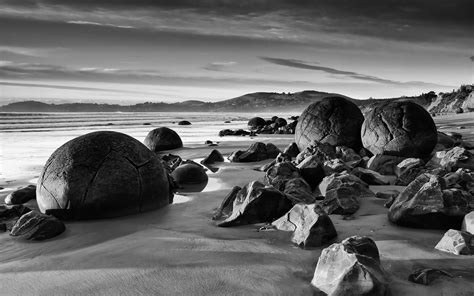 Free Download Black And White Stone Wallpapers And Screensavers