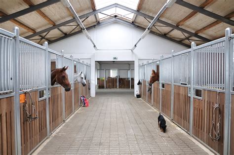 Abbey equine clinic is located just outside the idyllic town of abergavenny the gateway to wales. Barn and Stable Ventilation | EquiMed - Horse Health Matters