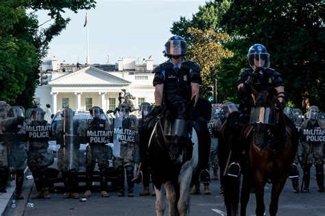 Trump Deploys The Full Might Of Federal Law Enforcement To Crush Protests The New York Times