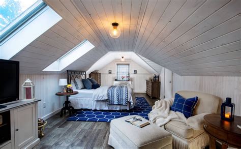 A large room can be reused as a place for several young children's bedrooms. 15+ Inspiring Attic Bedroom Ideas » Jessica Paster