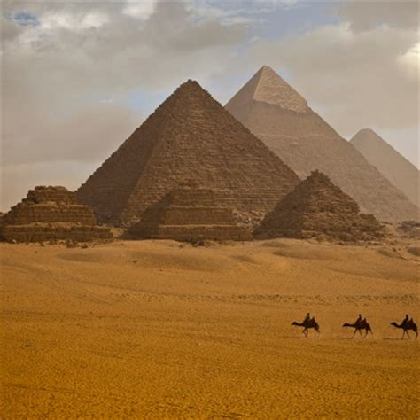 Add in the country's long and lingering past and culture full of stories, it is a travelers dream. Egypt