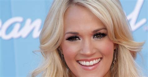 Carrie Underwood Shows Off Her Incredible Legs In A Dress Flipboard