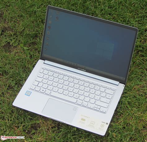 Asus Vivobook 14 X403fa Review The Elegant Subnotebook Offers A Lot Of