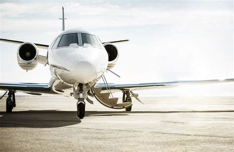 Dave partners, llc is a premier executive search and advisory firm that is committed to exceeding client expectations. private-Jet-rent - Dave Partners