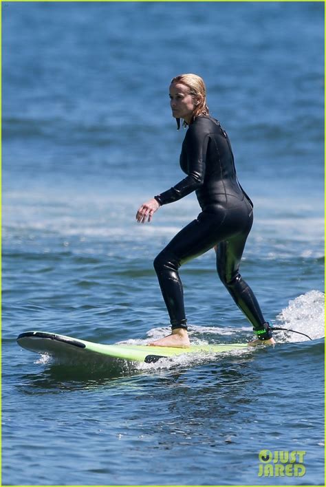 Photo Reese Witherspoon Goes Surfing Photo Just Jared Entertainment News