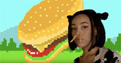 Watch Rapper Doja Cats Bizarre Meme Worthy Music Video For Mooo Meaww