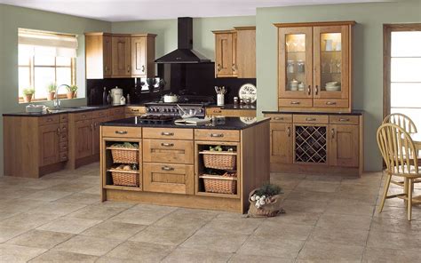 7 kitchen flooring ideas for the busiest room in your house. Hygena Elvira Kitchen | Country kitchen, Country kitchen ...