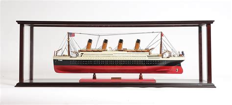 Display Case For Cruise Liner Mid Model Display