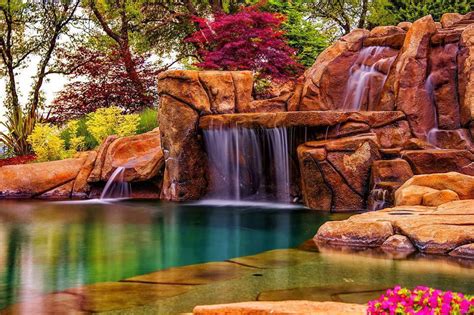 The focus here is on the image and natural surroundings. Refreshing and Colorful Nature Pictures - XciteFun.net
