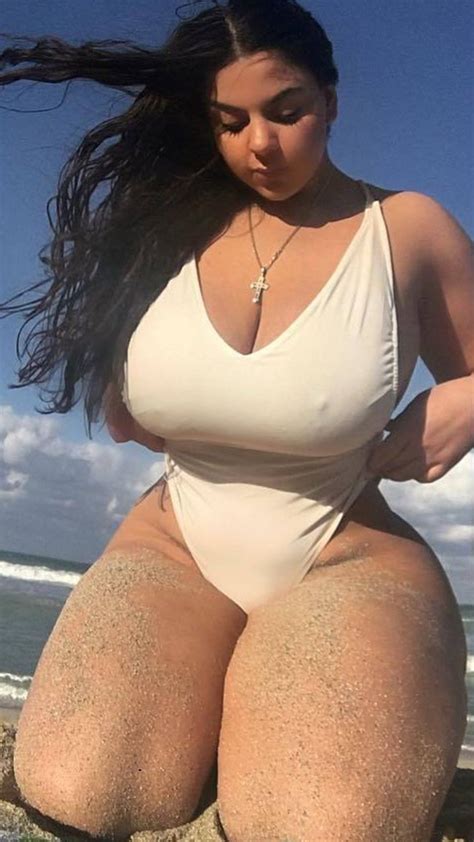 Hot Curvy Latina Women Hot Girl Hd Wallpaper