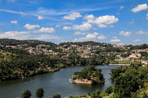 Learn about castelo de paiva using the expedia travel guide resource! Ilha do Castelo - Castelo de Paiva | All About Portugal