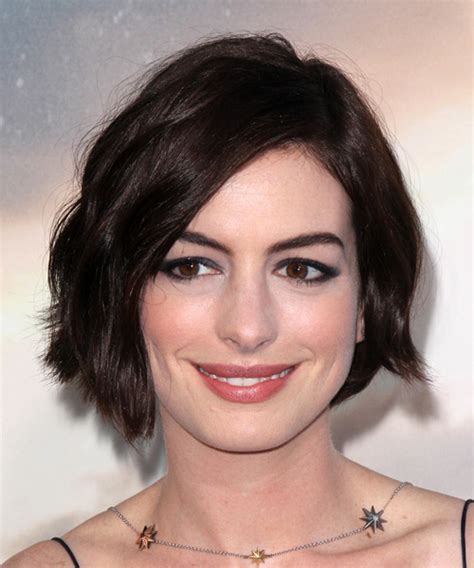 19 Anne Hathaway Hairstyles Hair Cuts And Colors