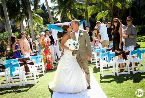 11 atlantis resort wedding bahamas wedding photographer mario nixon photography