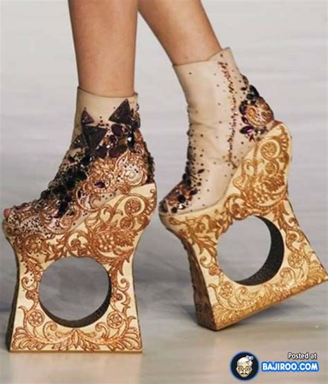 27 Pictures Of Most Weird Shoes Ever Really Stupid Shoes Chaussures