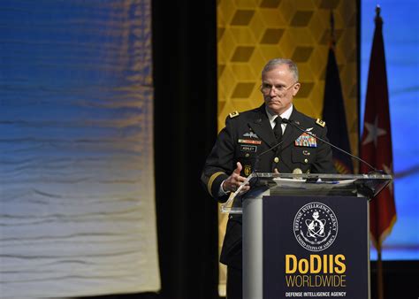Defense Intelligence Agency Leaders Kick Off Dodiis Worldwide
