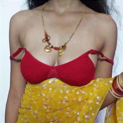 New Indian Bhabhi Instagram Hot Photos Damn Sexy