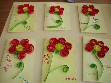 Como posso identificar a minha filha/escola? Trabalhos do Dia da Mãe - EB1 do Pinheiral