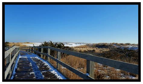 Fire island is a very long barrier island that mostly does not have a road down its length. 1/15/17 a walk to the Fire Island Light House | Fire ...