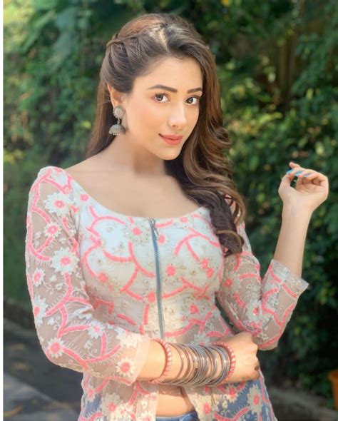 Share the best gifs now >>>. Pin by Ravneet Kaurr on Tollywood in 2020 | Hiba nawab ...