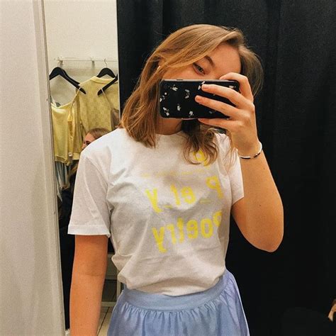 Beautiful Insta Model Mirror Selfie Outfit Insta Models T Shirts For