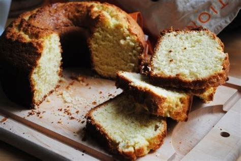 My recipe for keto pound cake is not only the most popular recipe on our blog, but it's also the number one pinned low carb pound cake! Paula Dean pound cake, diabetes not included | Sour cream ...
