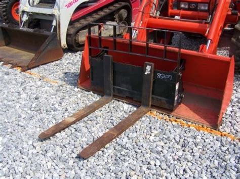 128a Kubota 48 Quick Attach Pallet Forks For Tractor Lot 128a