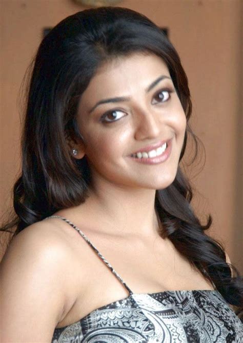 Actresses Wallpapers Kajal Agarwal New Cute Smile Images