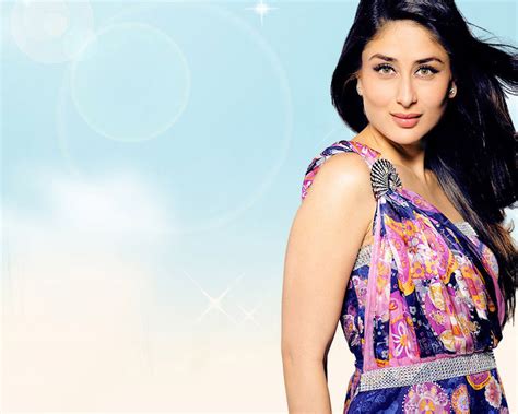 X Kareena Kapoor Hd Sexy Wallpaper X Resolution Wallpaper Hd Indian Celebrities
