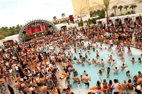 Featured pool parties in las vegas. Choosing the Right Nightclub and Pool Party in Las Vegas