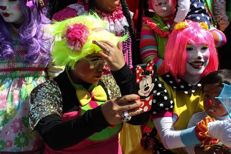 Clowns Gather In Mexico City For Annual Convention Al Jazeera
