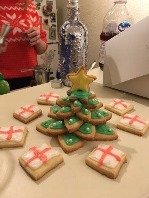 Learn all about the traditional christmas cookies from european countries including bulgaria, croatia, czech republic, hungary, lithuania, poland, romania, and serbia. Irish Shortbread Christmas Tree Cookies - Gemma's Bigger Bolder Baking