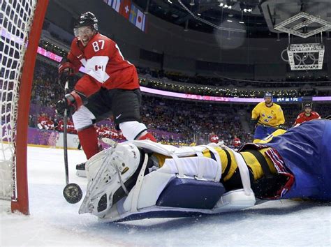 In Pictures Canada And Sweden Battle For Olympic Hockey Supremacy