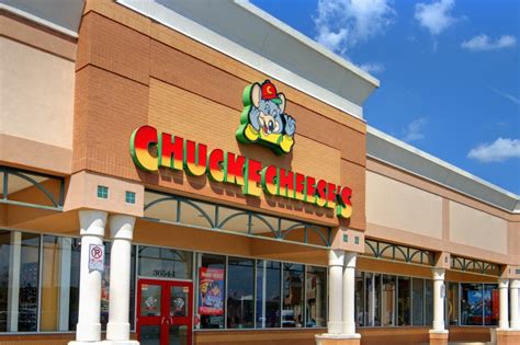 Chuck E Cheese Agrees To Sell Chain For 950 Million Food World News