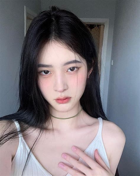 Instagram Post By Yumi Oct At Am Utc Yumi Ulzzang Girl Aesthetic Girl Radiant
